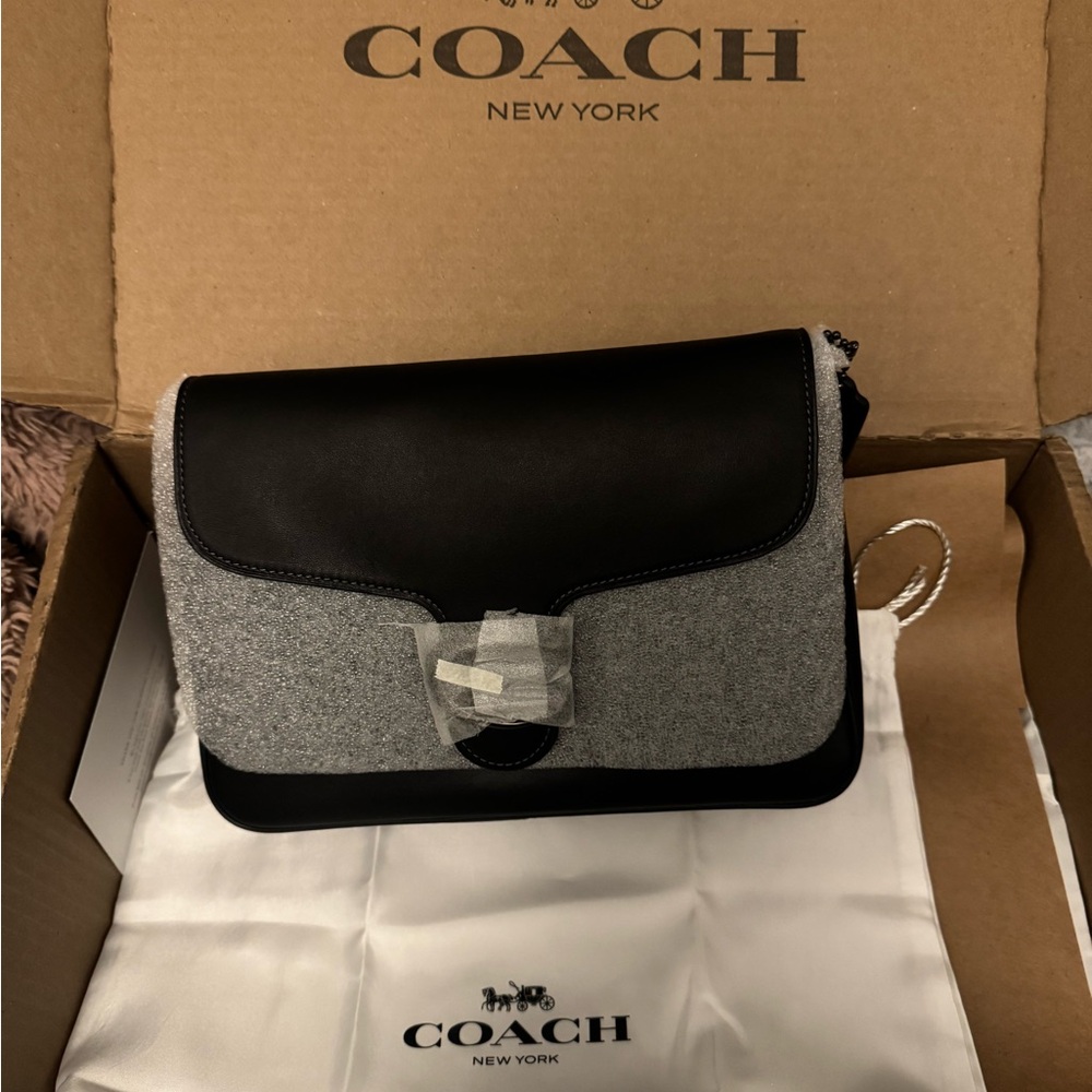 Coach Black Leather Shoulder Bag - Picture 2 of 11